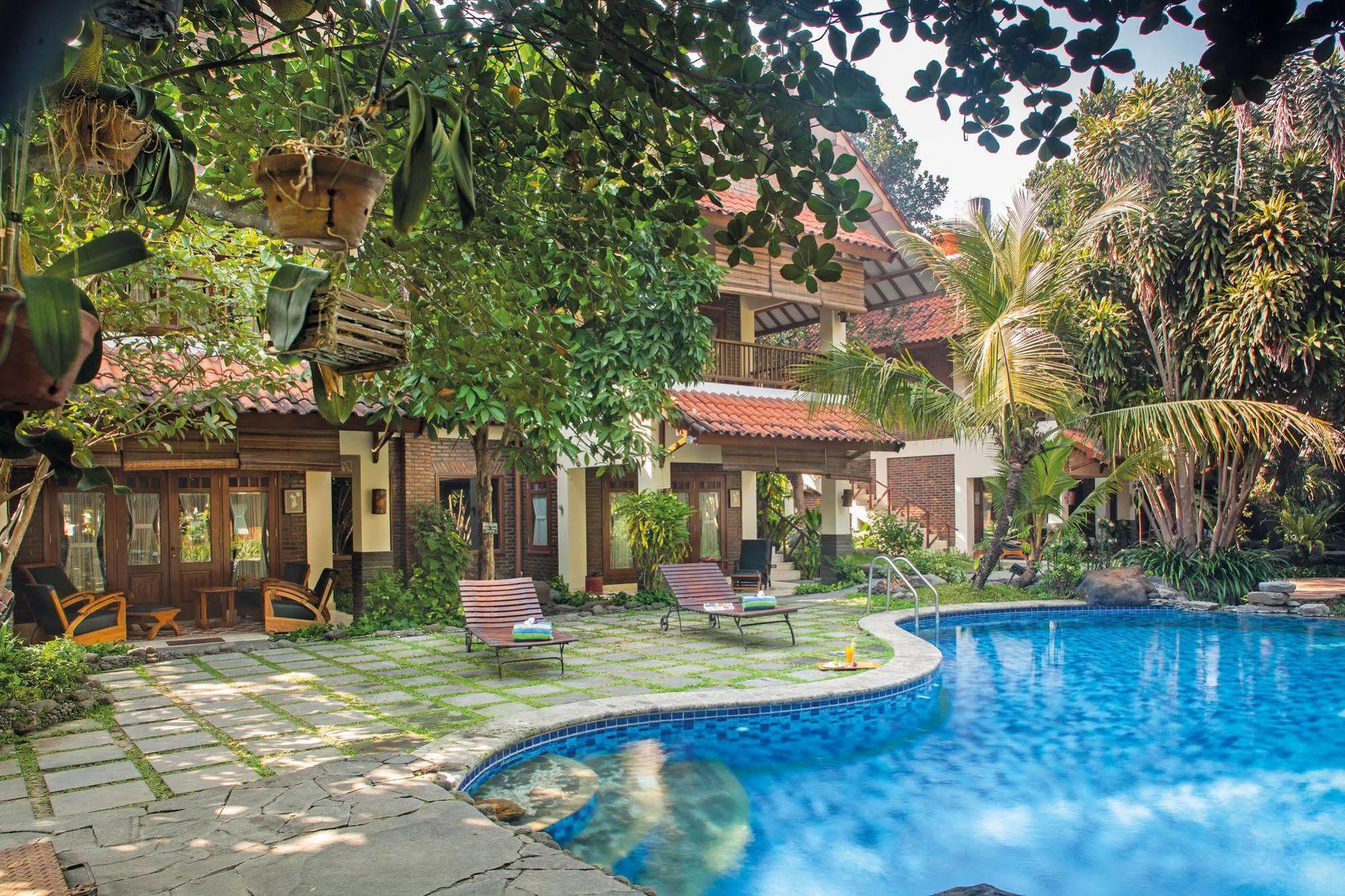 Duta Boutique Villa Yogyakarta Exterior photo